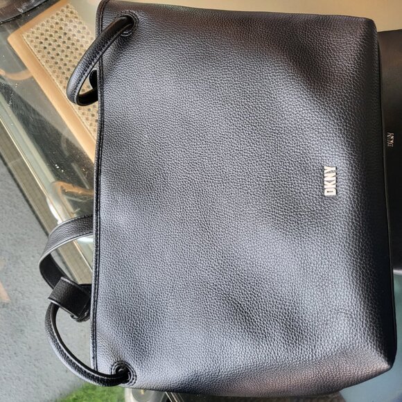 DKNY PU leather SET purse w/ cosmetics bag - Picture 3 of 5